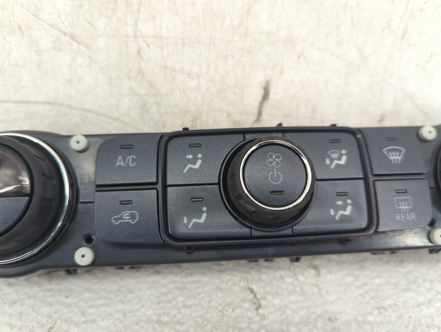 2014-2019 Chevrolet Silverado 1500 Climate Control Module Temperature AC/Heater Replacement P/N:84258726 73702000000000X Fit