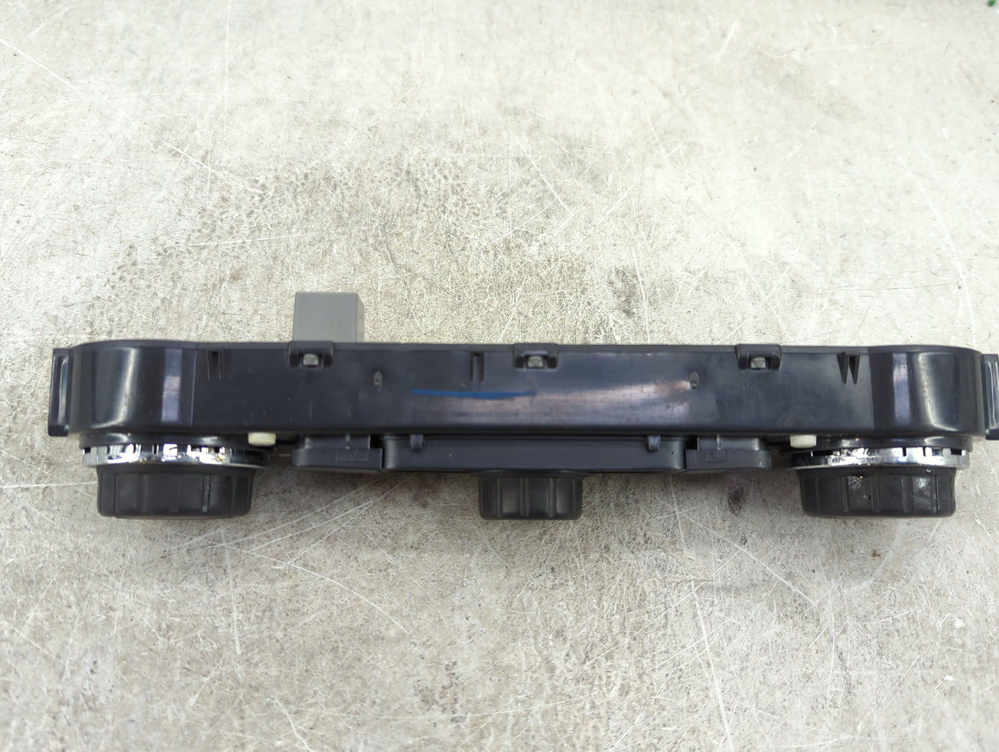 2017-2018 Chevrolet Silverado 1500 Climate Control Module Temperature AC/Heater Replacement P/N:84258726 815372982 Fits OEM 
