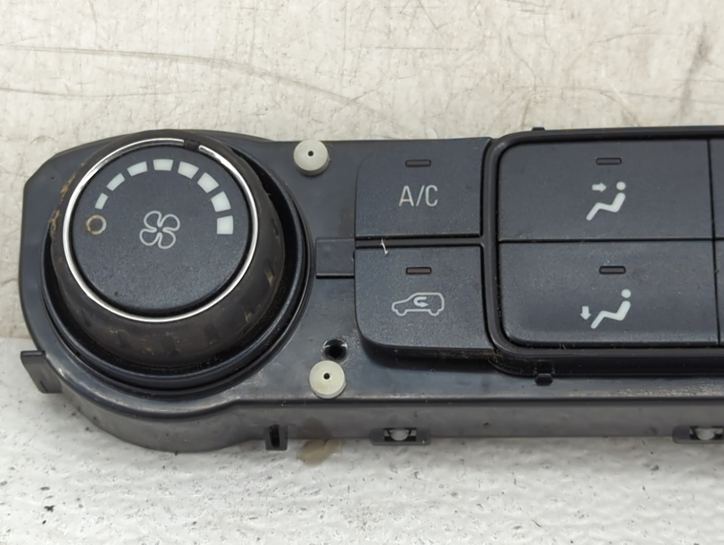 2014-2019 Chevrolet Silverado 1500 Climate Control Module Temperature AC/Heater Replacement P/N:84199205 Fits OEM Used Auto 