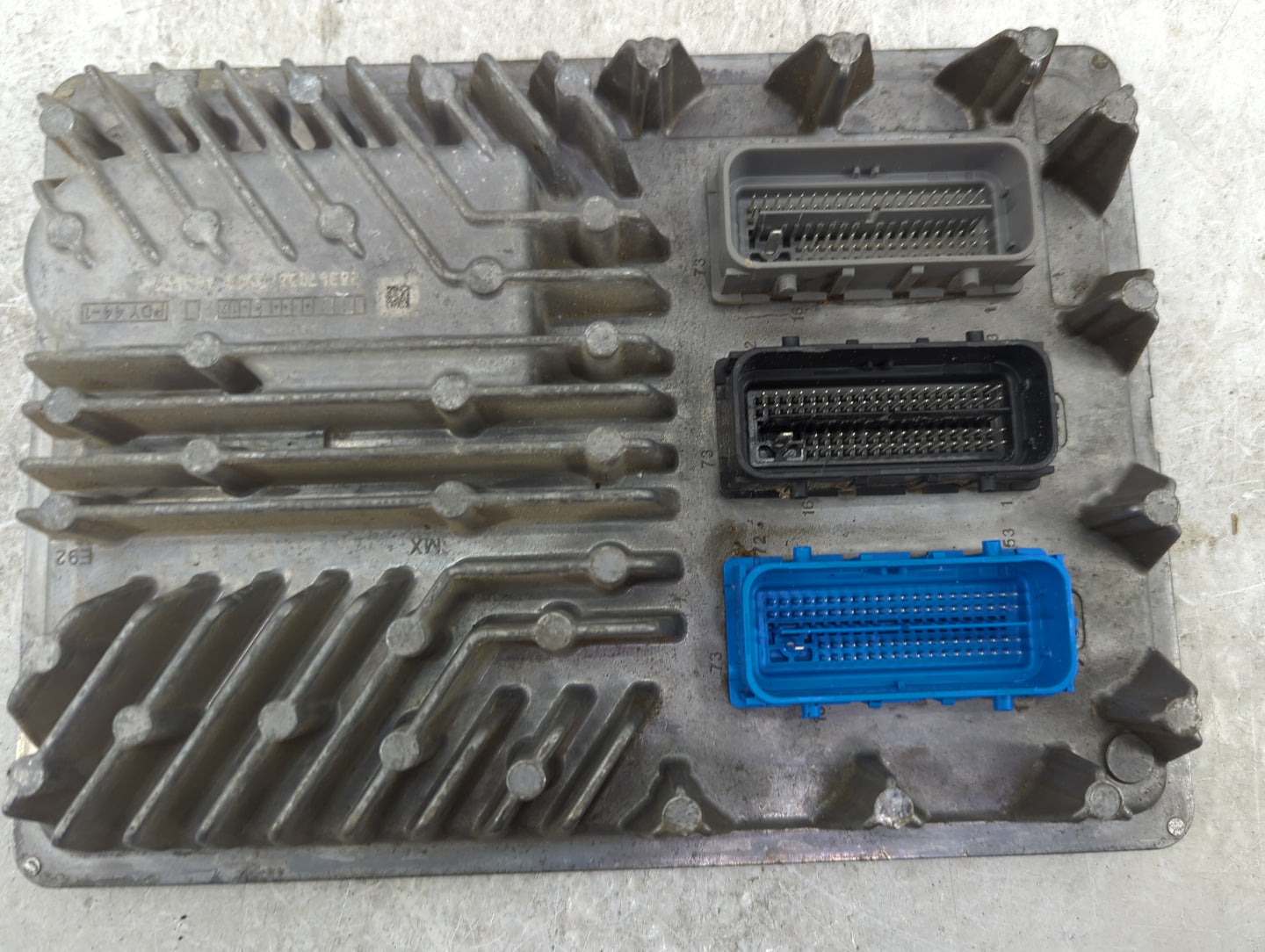 2016-2018 Chevrolet Silverado 1500 PCM Engine Control Computer ECU ECM PCU OEM P/N:12688528 12686383 Fits Fits 2016 2017 201