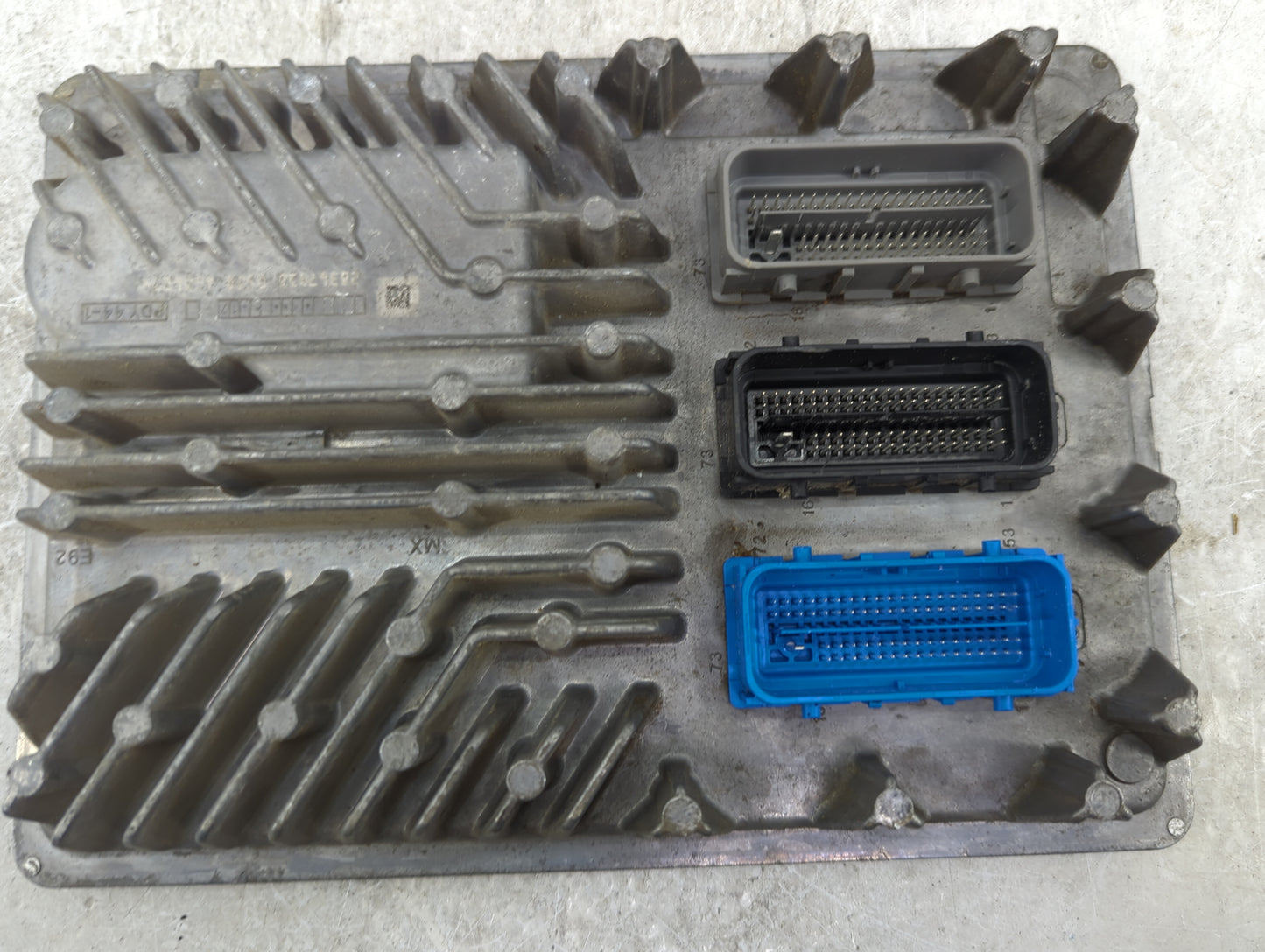 2016-2018 Chevrolet Silverado 1500 PCM Engine Control Computer ECU ECM PCU OEM P/N:12688528 12686383 Fits Fits 2016 2017 201