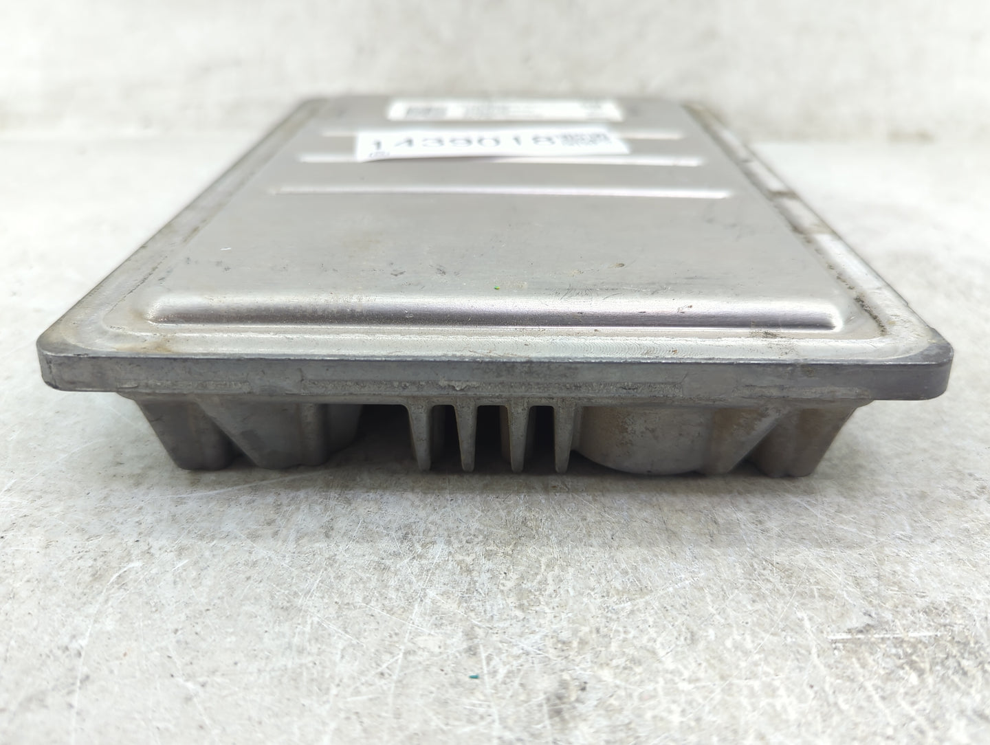 2016-2018 Chevrolet Silverado 1500 PCM Engine Control Computer ECU ECM PCU OEM P/N:12688528 12686383 Fits Fits 2016 2017 201