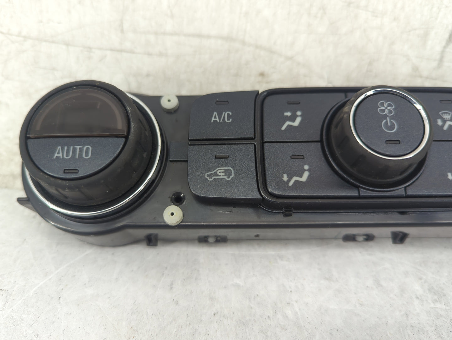 2014-2019 Chevrolet Silverado 1500 Climate Control Module Temperature AC/Heater Replacement P/N:84258729 Fits OEM Used Auto 