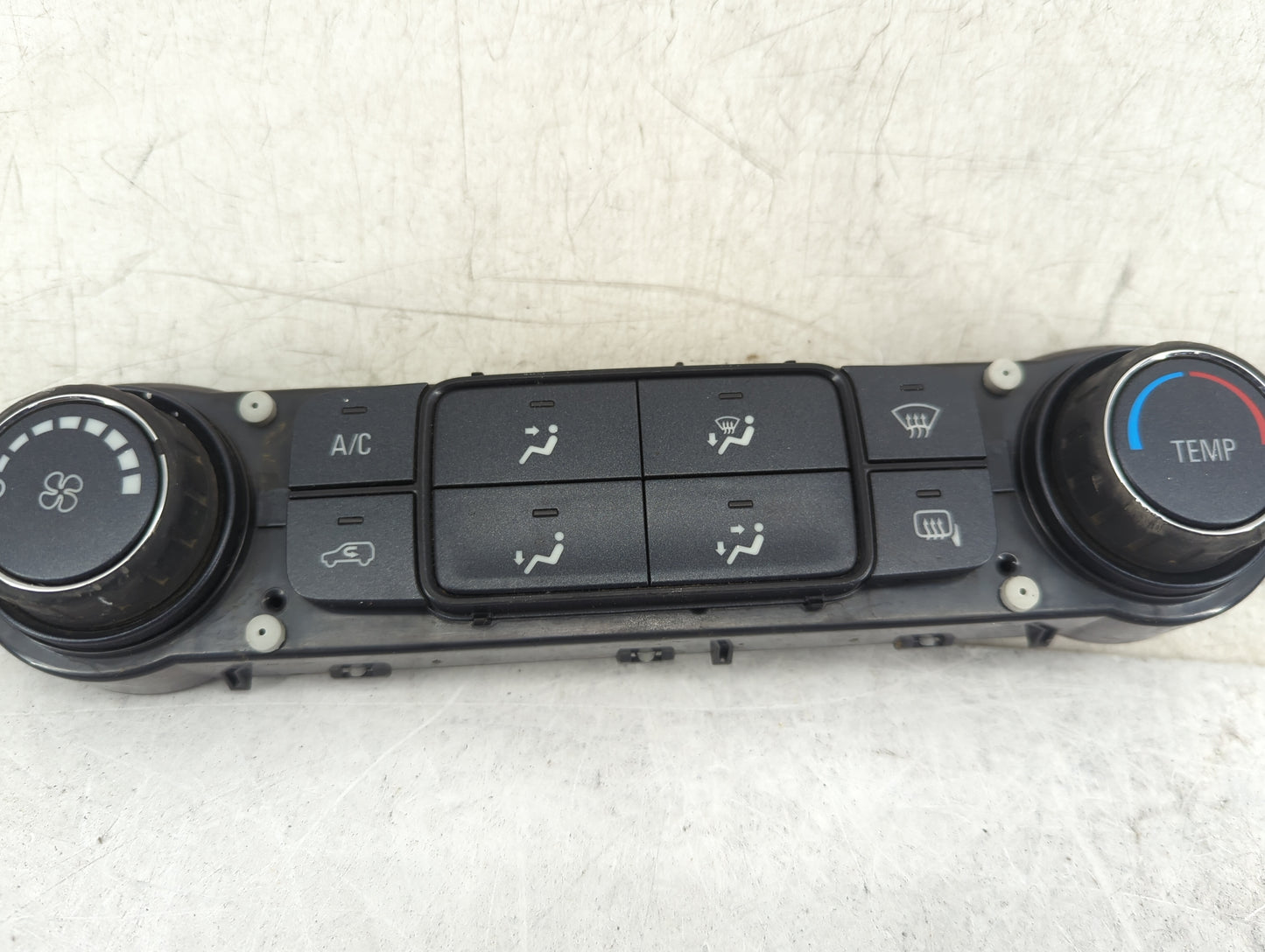 2014-2019 Chevrolet Silverado 1500 Climate Control Module Temperature AC/Heater Replacement P/N:84199205 Fits OEM Used Auto 