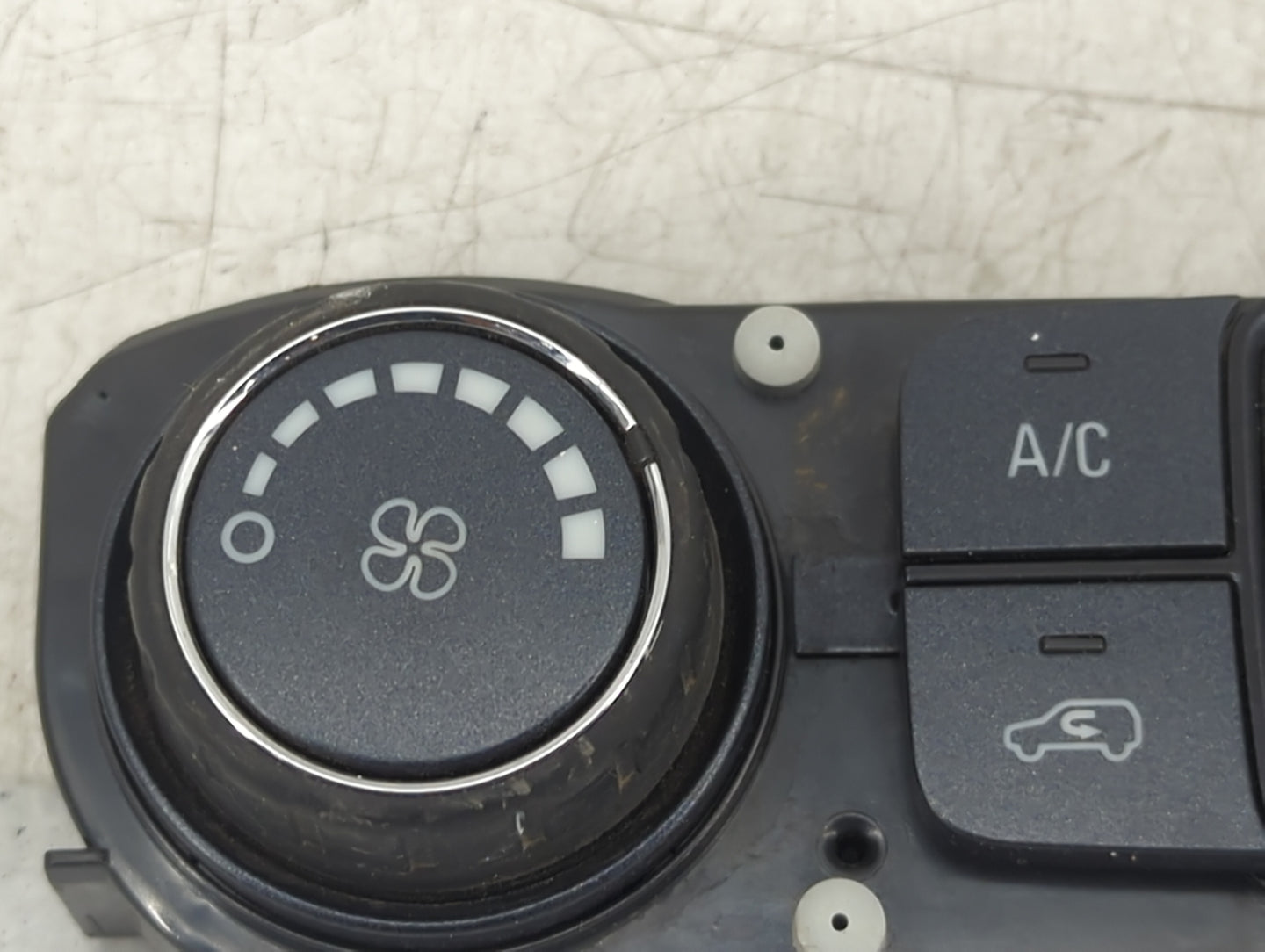 2014-2019 Chevrolet Silverado 1500 Climate Control Module Temperature AC/Heater Replacement P/N:84199205 Fits OEM Used Auto 