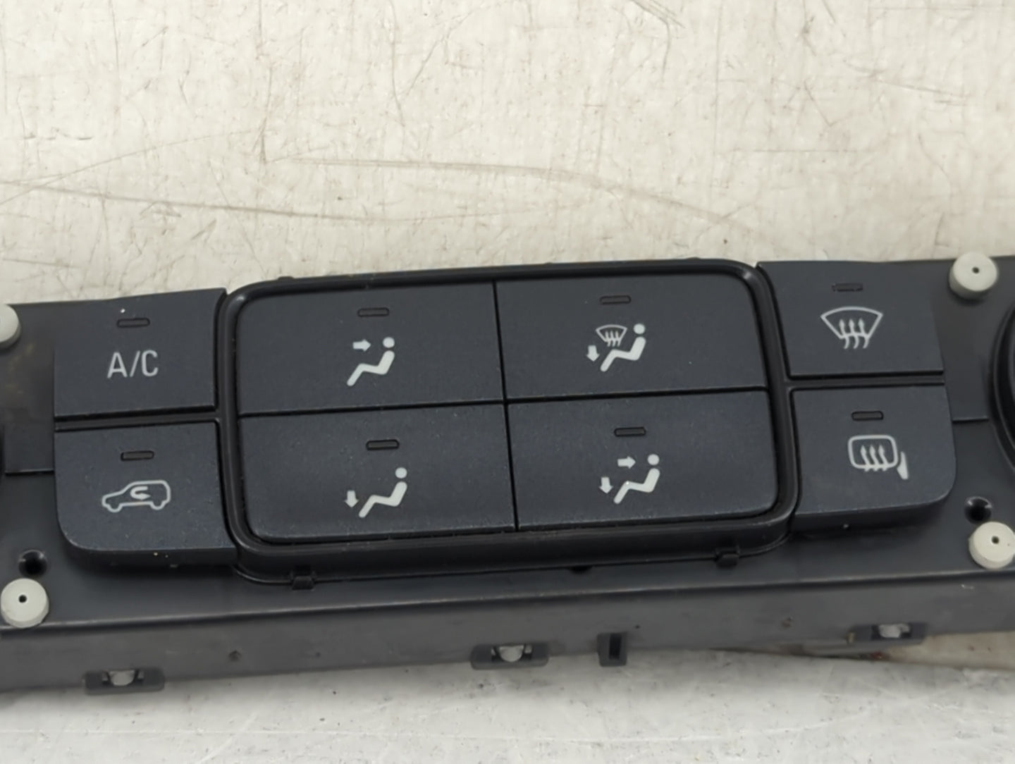 2014-2019 Chevrolet Silverado 1500 Climate Control Module Temperature AC/Heater Replacement P/N:84199205 Fits OEM Used Auto 