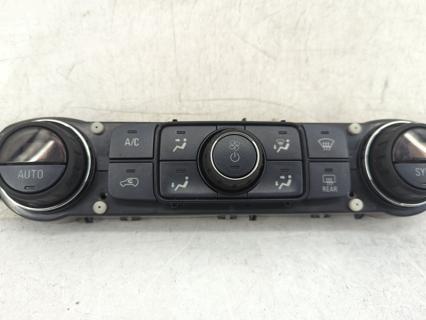 2014-2019 Chevrolet Silverado 1500 Climate Control Module Temperature AC/Heater Replacement P/N:84258726 Fits OEM Used Auto 