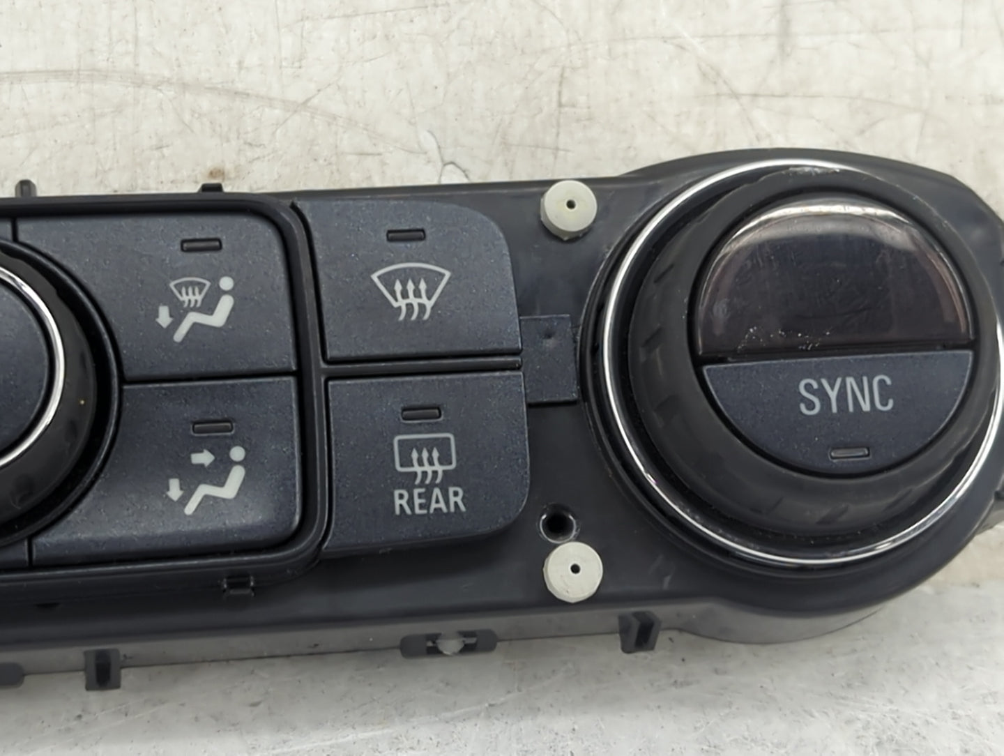2014-2019 Chevrolet Silverado 1500 Climate Control Module Temperature AC/Heater Replacement P/N:84258726 Fits OEM Used Auto 