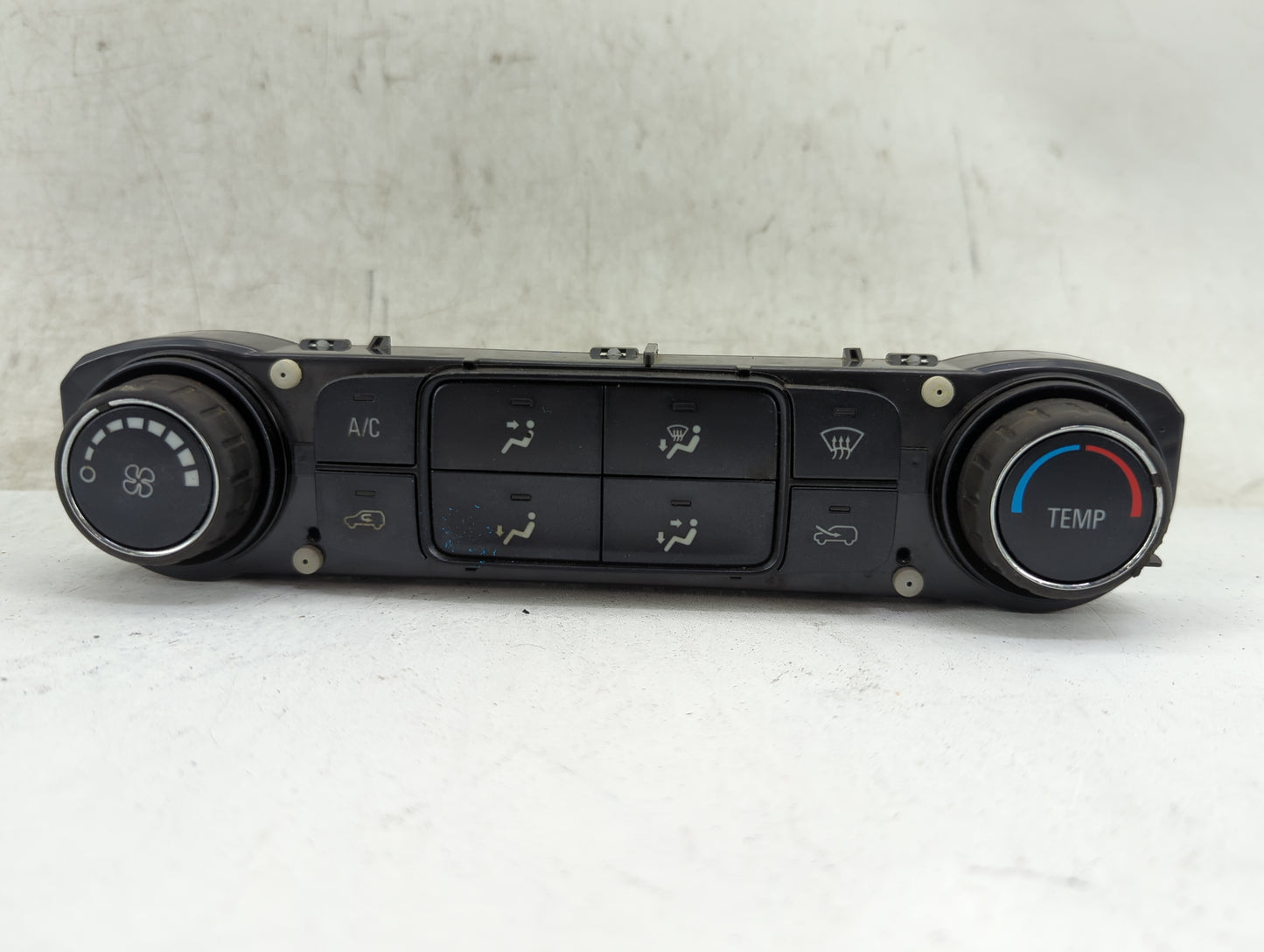 2018 Chevrolet Silverado 1500 Climate Control Module Temperature AC/Heater Replacement P/N:84199202 Fits OEM Used Auto Parts