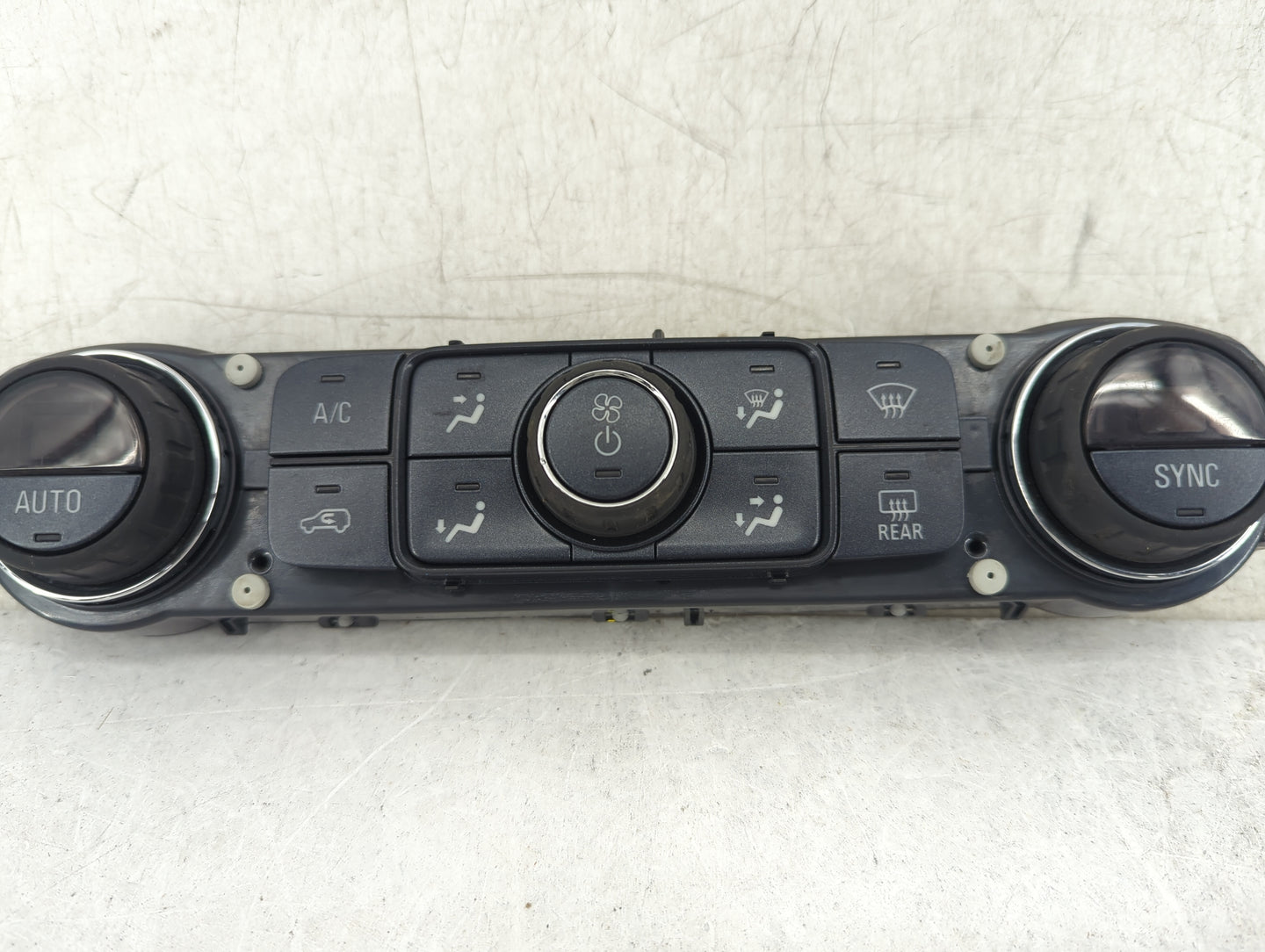 2014-2019 Chevrolet Silverado 1500 Climate Control Module Temperature AC/Heater Replacement P/N:84258726 Fits OEM Used Auto 