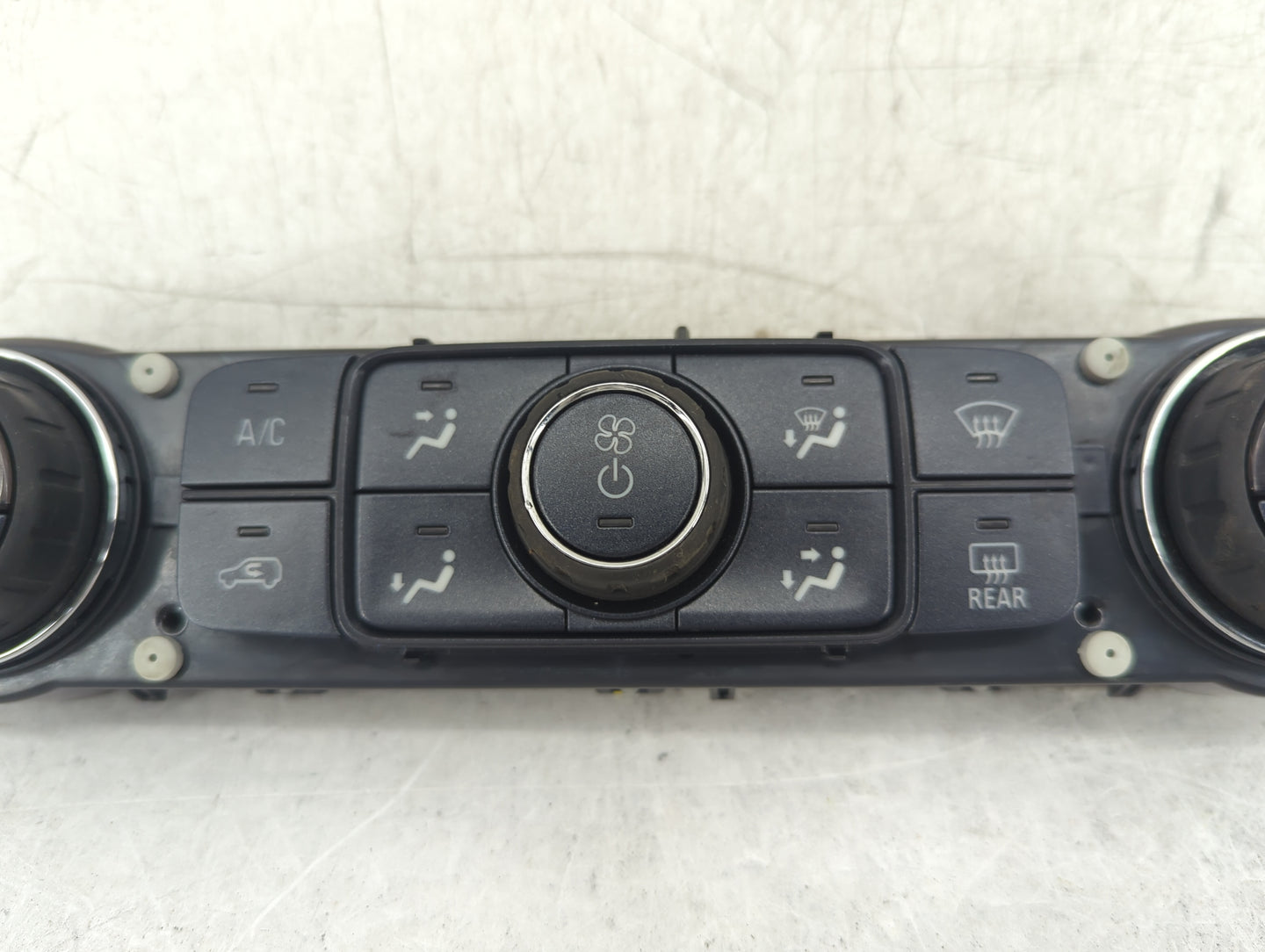 2014-2019 Chevrolet Silverado 1500 Climate Control Module Temperature AC/Heater Replacement P/N:84258726 Fits OEM Used Auto 