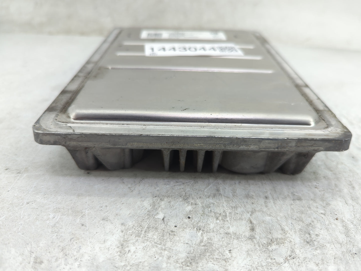 2016-2018 Chevrolet Silverado 1500 PCM Engine Control Computer ECU ECM PCU OEM P/N:12688322 Fits Fits 2016 2017 2018 OEM Use