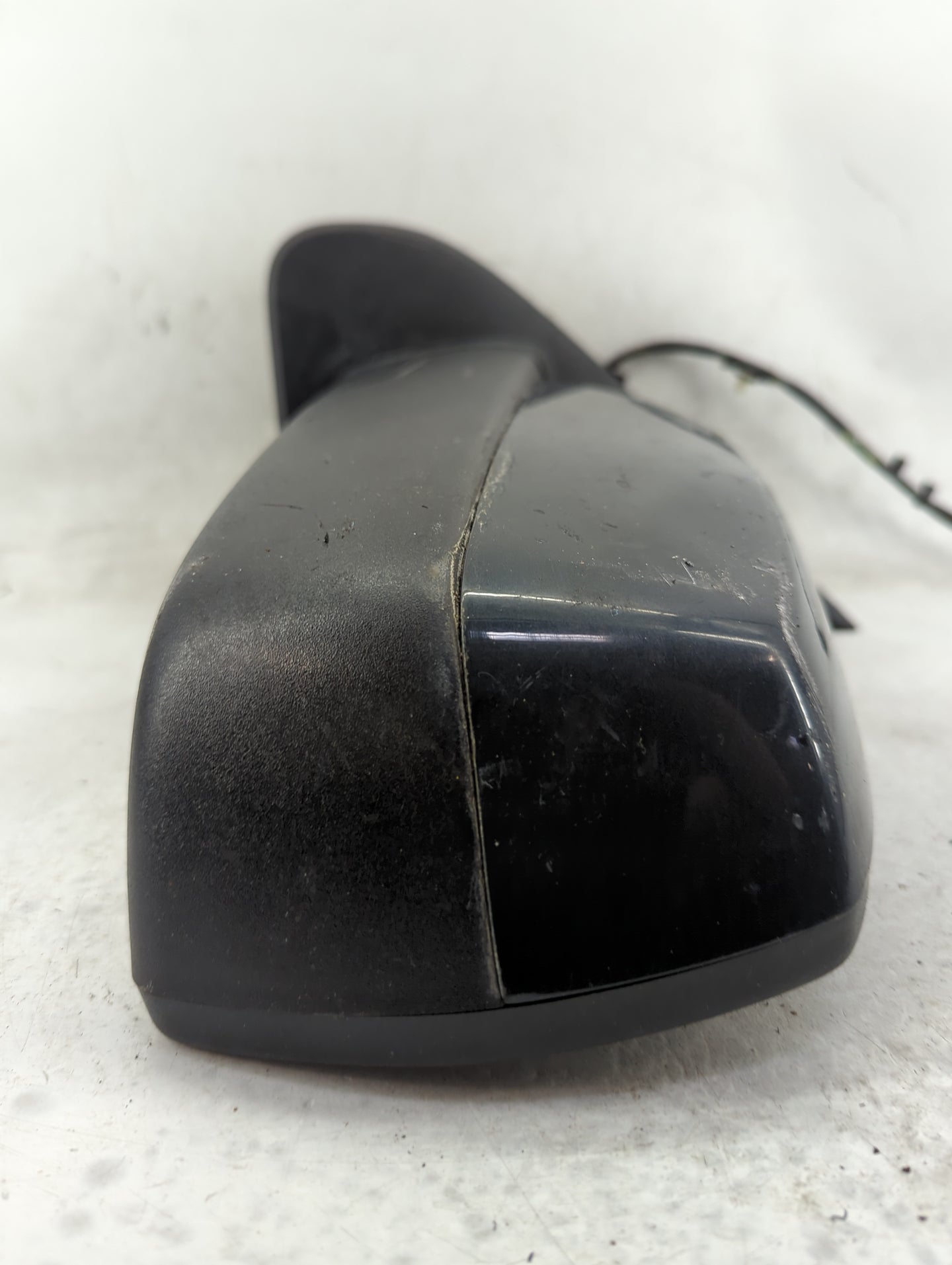 2014-2019 Chevrolet Silverado 1500 Driver Side View Mirror - Left Door Mirror OEM Used - Oemusedautoparts1.com