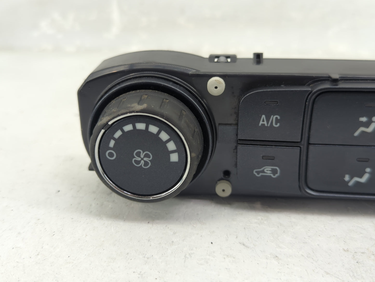 2018 Chevrolet Silverado 1500 Climate Control Module Temperature AC/Heater Replacement P/N:84199205 7370200000000X, 81537298