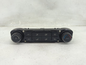 2018 Chevrolet Silverado 1500 Climate Control Module Temperature AC/Heater Replacement P/N:84164475 Fits OEM Used Auto Parts