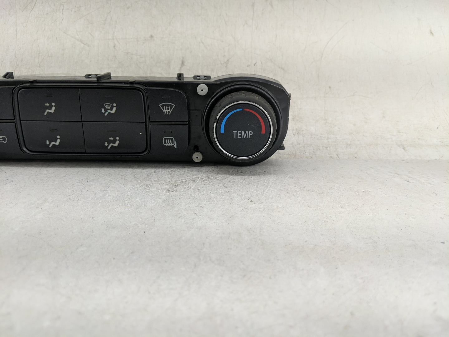 2018 Chevrolet Silverado 1500 Climate Control Module Temperature AC/Heater Replacement P/N:815372982 84199205 Fits OEM Used 
