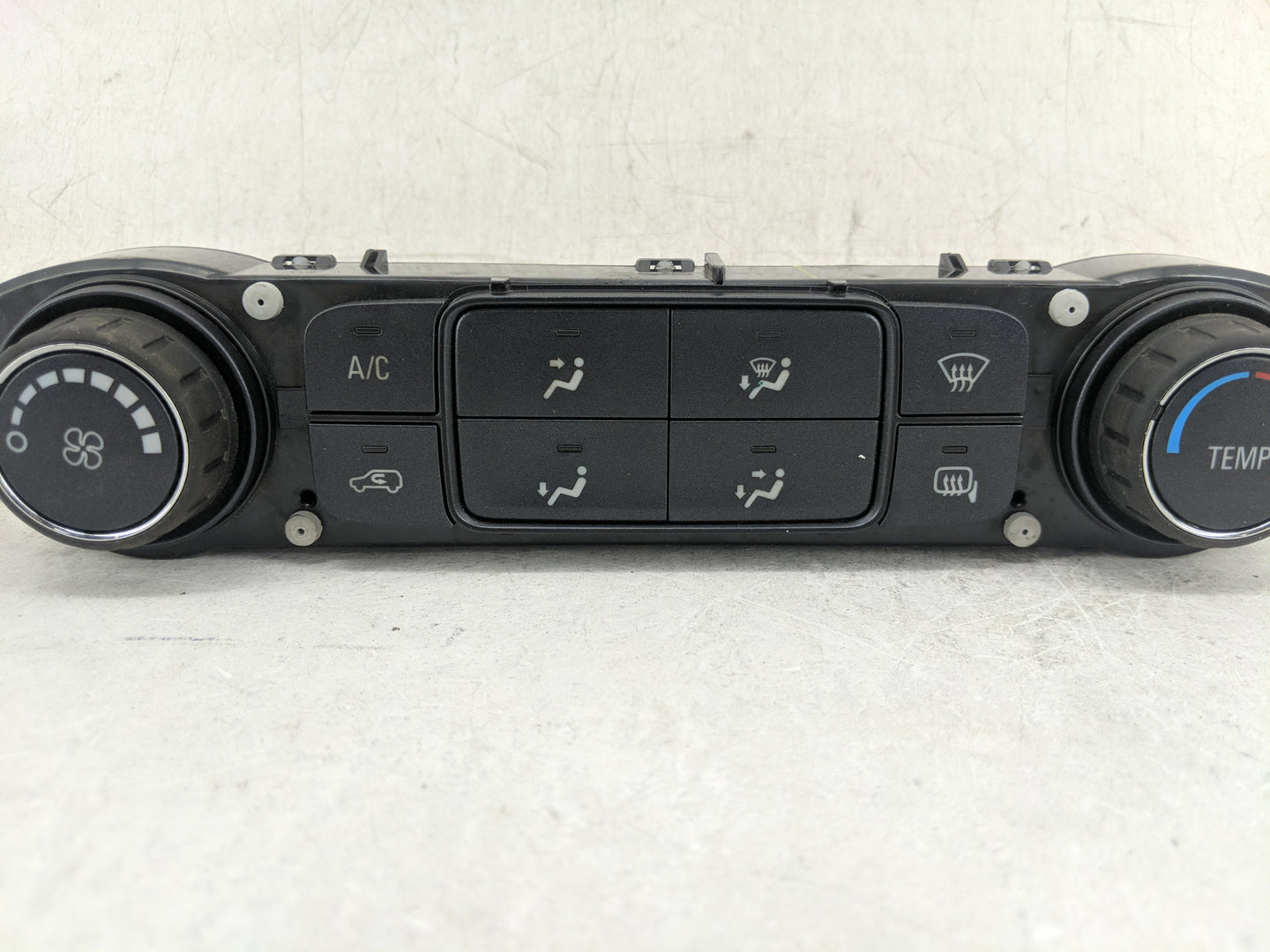 2018 Chevrolet Silverado 1500 Climate Control Module Temperature AC/Heater Replacement P/N:815372982 84199205 Fits OEM Used 