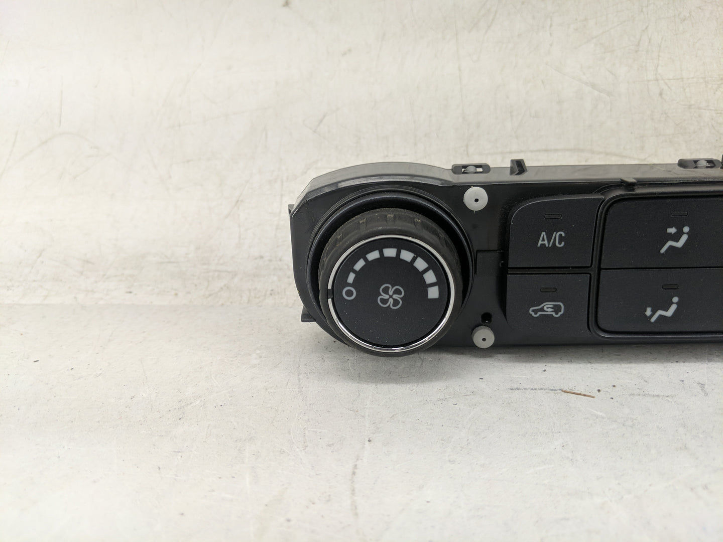 2018 Chevrolet Silverado 1500 Climate Control Module Temperature AC/Heater Replacement P/N:84199205 7370200000000X, 81537298