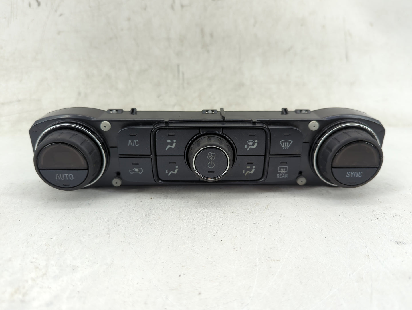 2014-2019 Chevrolet Silverado 1500 Climate Control Module Temperature AC/Heater Replacement P/N:84258726 815372982 Fits OEM 