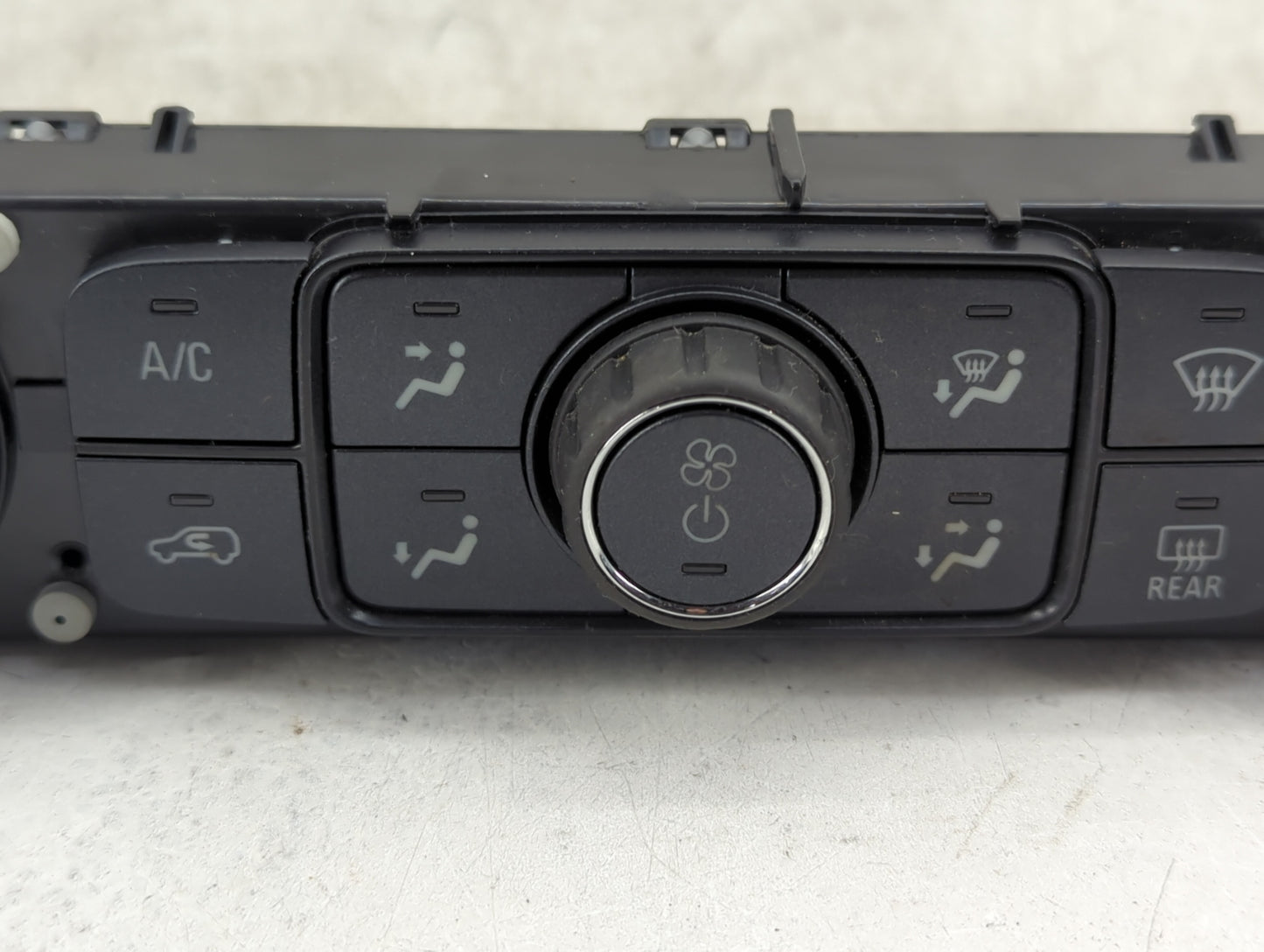 2014-2019 Chevrolet Silverado 1500 Climate Control Module Temperature AC/Heater Replacement P/N:84258726 815372982 Fits OEM 