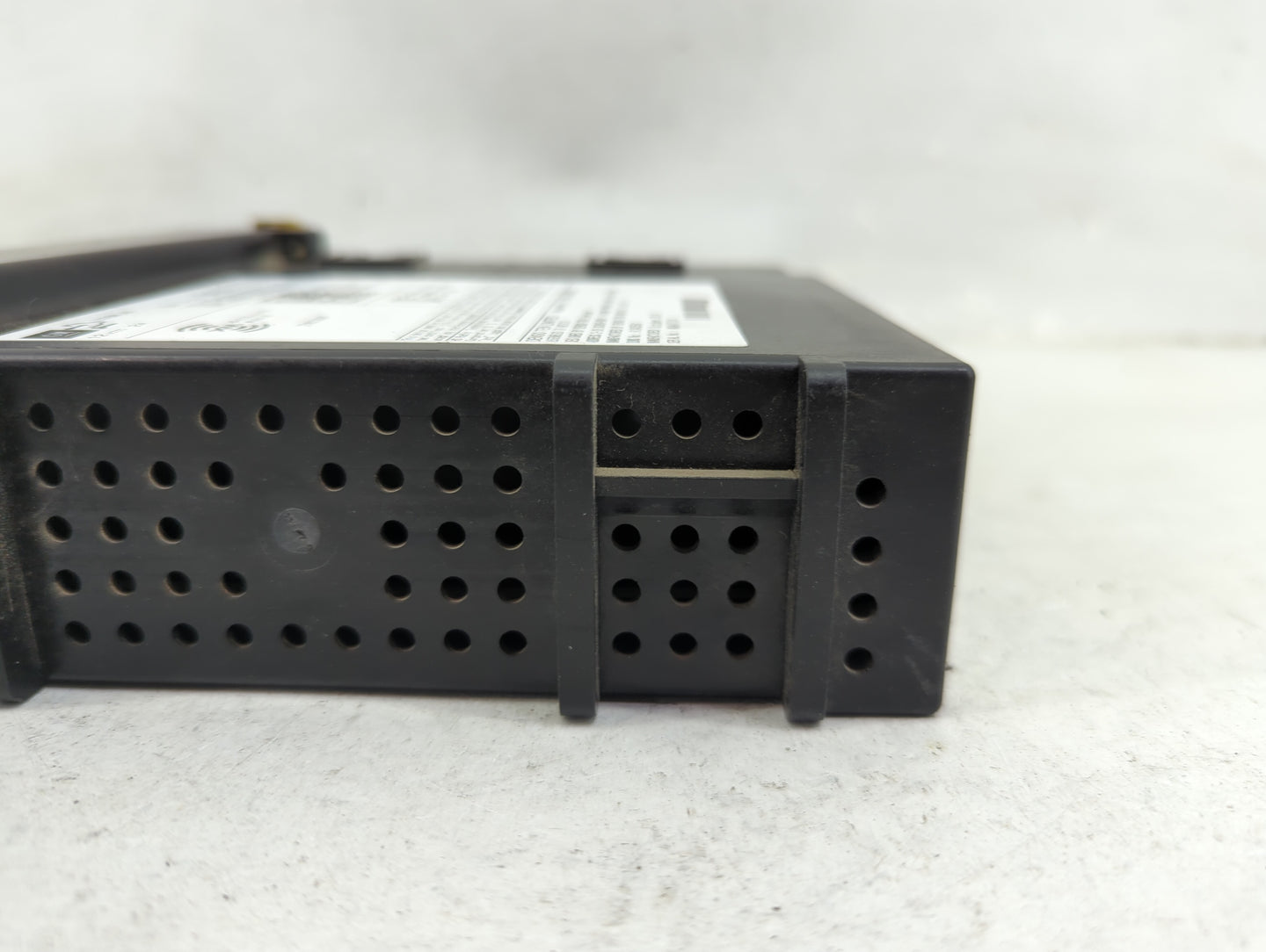 2017-2018 Chevrolet Silverado 1500 Radio AM FM Cd Player Receiver Replacement P/N:84361174 Fits Fits 2017 2018 2019 OEM Used