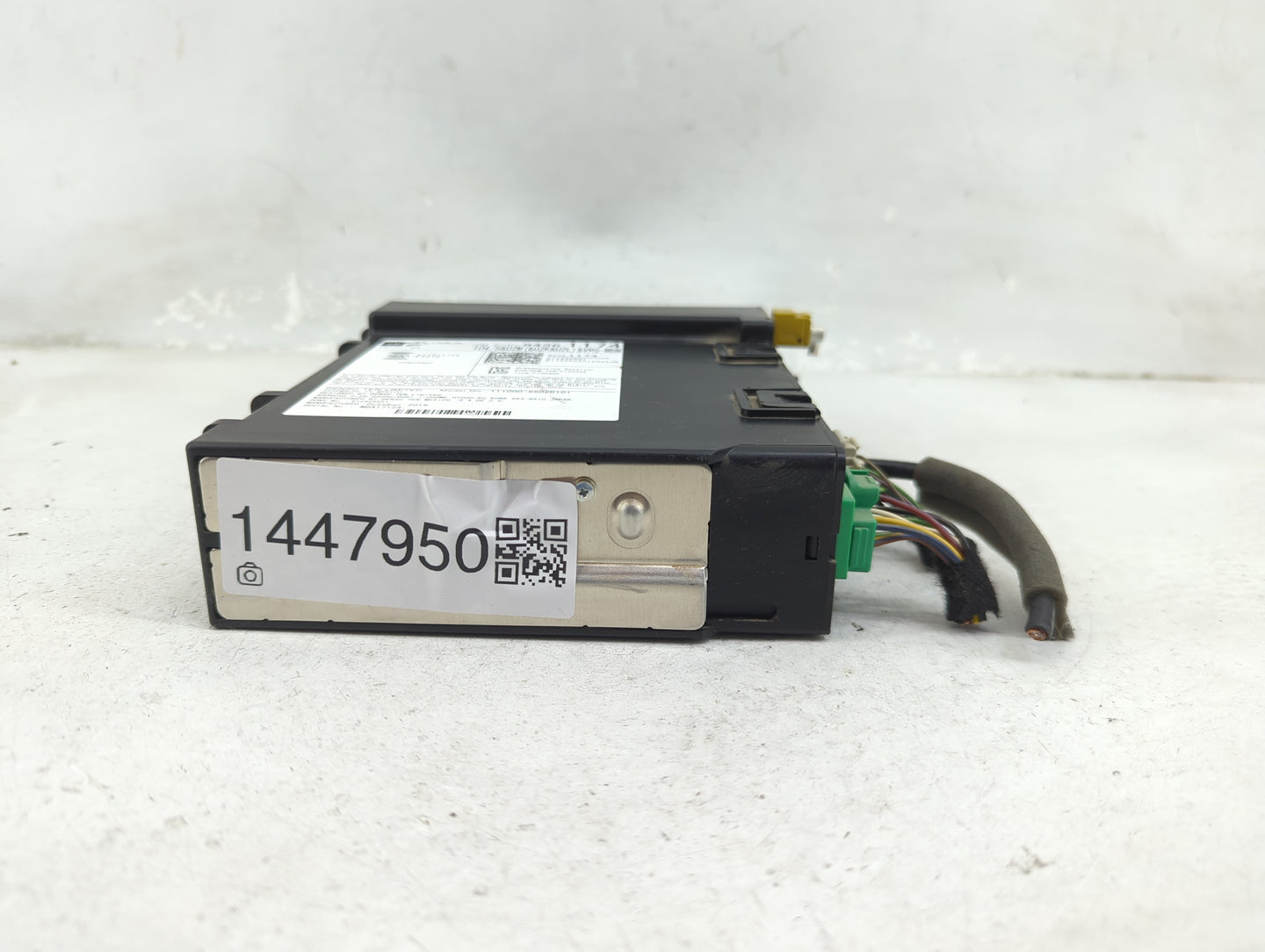 2017-2018 Chevrolet Silverado 1500 Radio AM FM Cd Player Receiver Replacement P/N:84361174 Fits Fits 2017 2018 2019 OEM Used