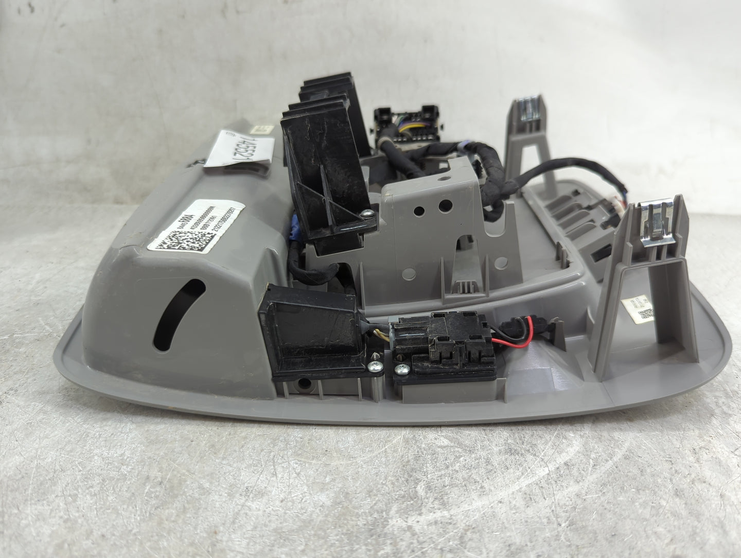 2018 Chevrolet Silverado 1500 Overhead Roof Console - Oemusedautoparts1.com