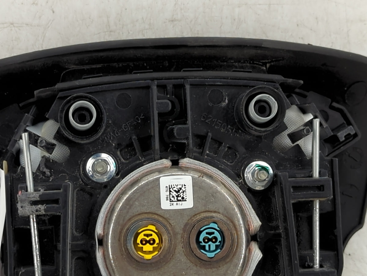 2018 Chevrolet Silverado 1500 Air Bag Driver Left Steering Wheel Mounted - Oemusedautoparts1.com