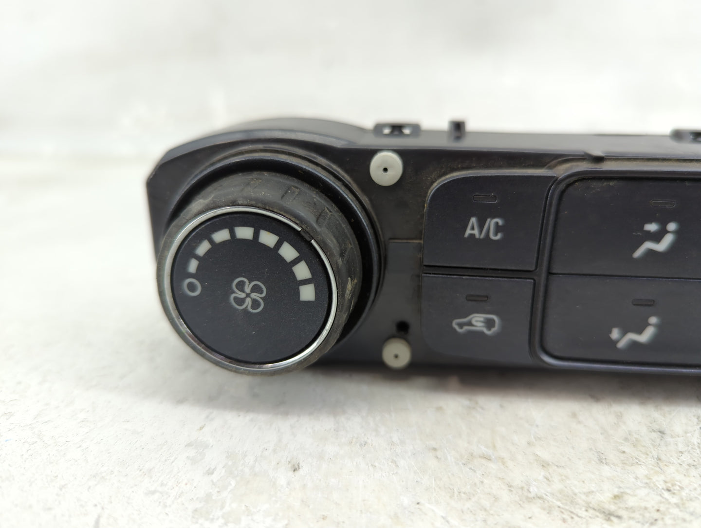 2014-2019 Chevrolet Silverado 1500 Climate Control Module Temperature AC/Heater Replacement P/N:84164475 Fits OEM Used Auto 