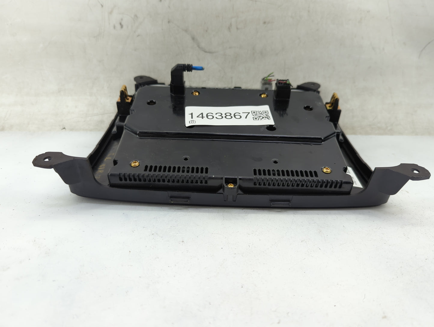 Chevrolet Silverado 1500 Radio Control Panel 1463867 - Oemusedautoparts1.com