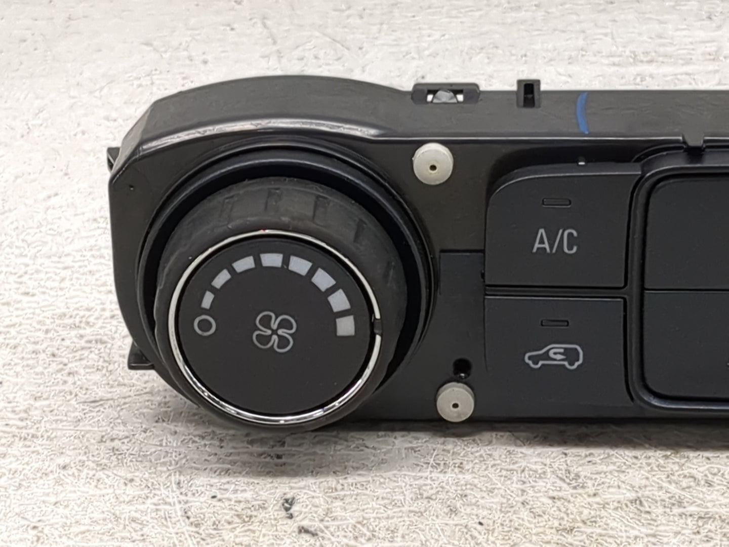 2014-2019 Chevrolet Silverado 1500 Climate Control Module Temperature AC/Heater Replacement P/N:84164475 Fits OEM Used Auto 