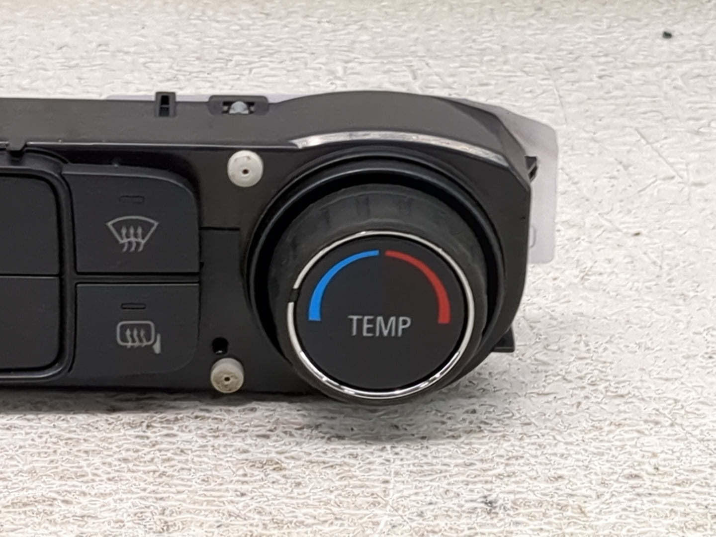 2014-2019 Chevrolet Silverado 1500 Climate Control Module Temperature AC/Heater Replacement P/N:84199205 815372982 Fits OEM 