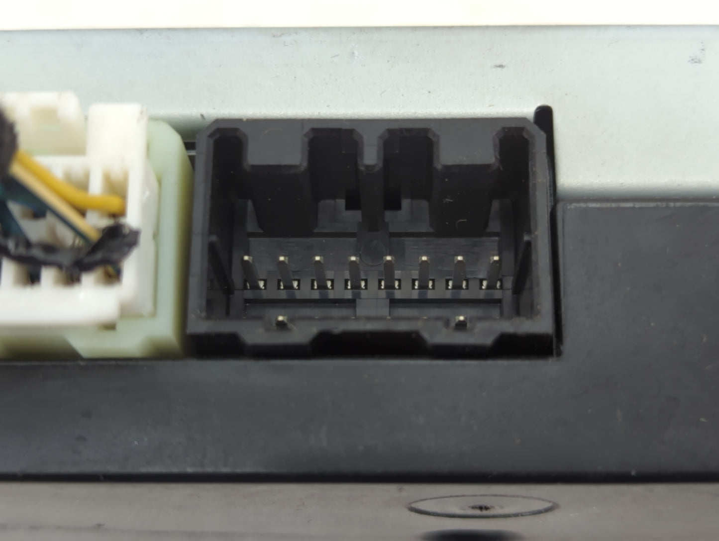 2018-2019 Chevrolet Silverado 1500 Communication Control Module - Oemusedautoparts1.com