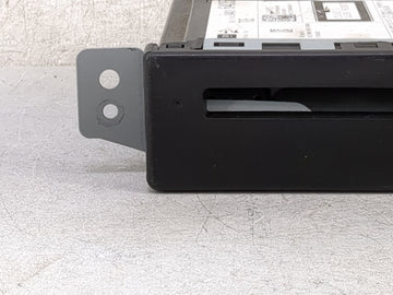2018-2019 Chevrolet Silverado 1500 Radio AM FM Cd Player Receiver Replacement P/N:84016435 113000-6261A101 Fits OEM Used Auto Parts