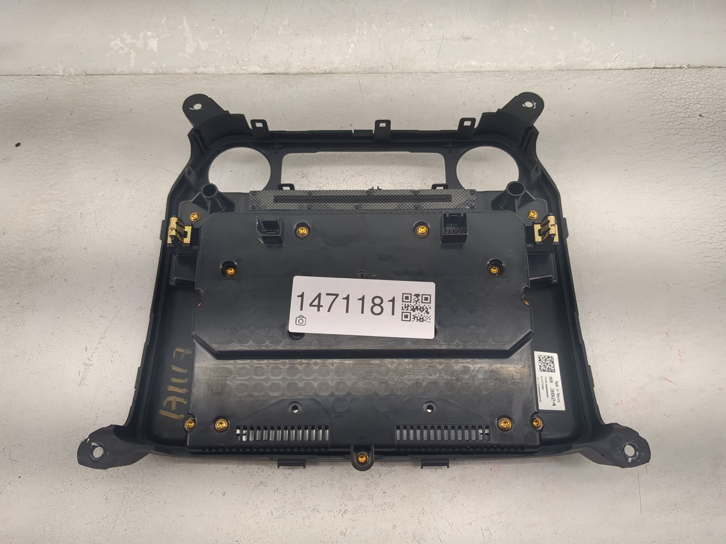2018 Chevrolet Silverado 1500 Information Display Screen 1471181 - Oemusedautoparts1.com