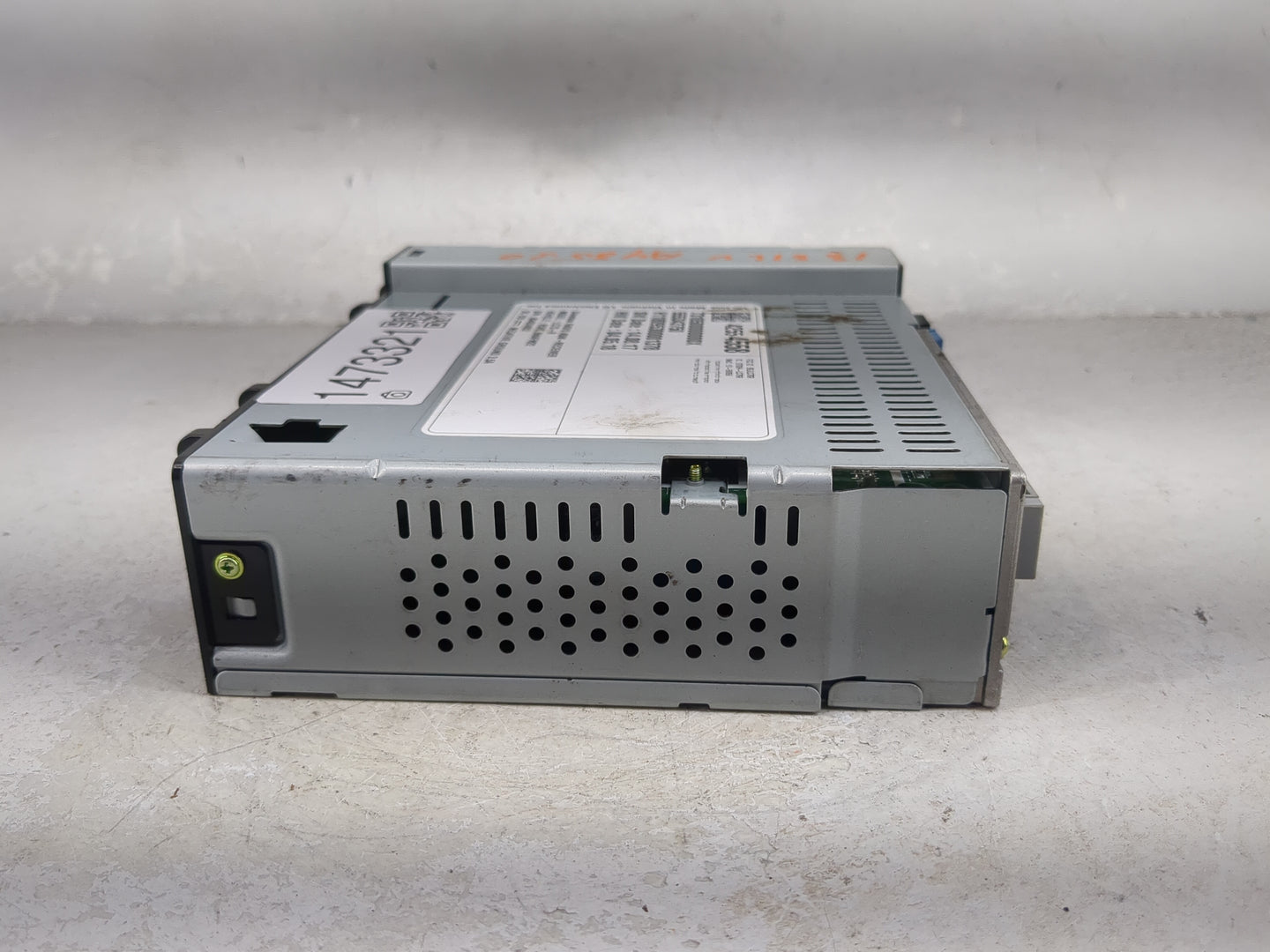 2018 Chevrolet Silverado 1500 Radio AM FM Cd Player Receiver Replacement P/N:42554558 7310500000000X, 555343750 Fits Fits 20