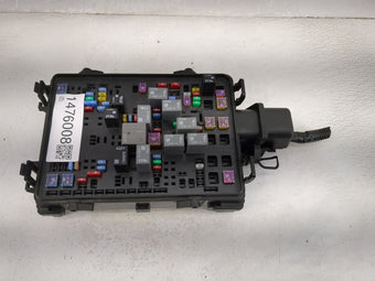 compare product 2016-2018 Chevrolet Silverado 1500 Fusebox Fuse Box Panel Relay Module P/N:84303175_01 13500114, 13500127 Fits Fits 2016 2017 2018 OEM Used Auto Parts