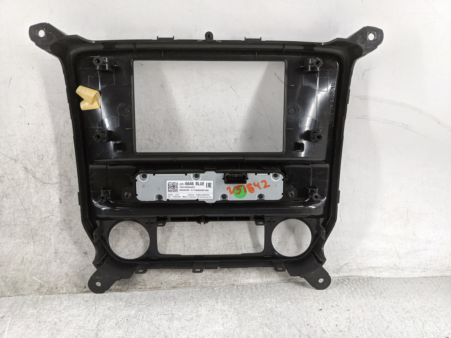 2018 Chevrolet Silverado 1500 Radio AM FM Cd Player Receiver Replacement P/N:42516646 555343750, LC7S Fits OEM Used Auto Par