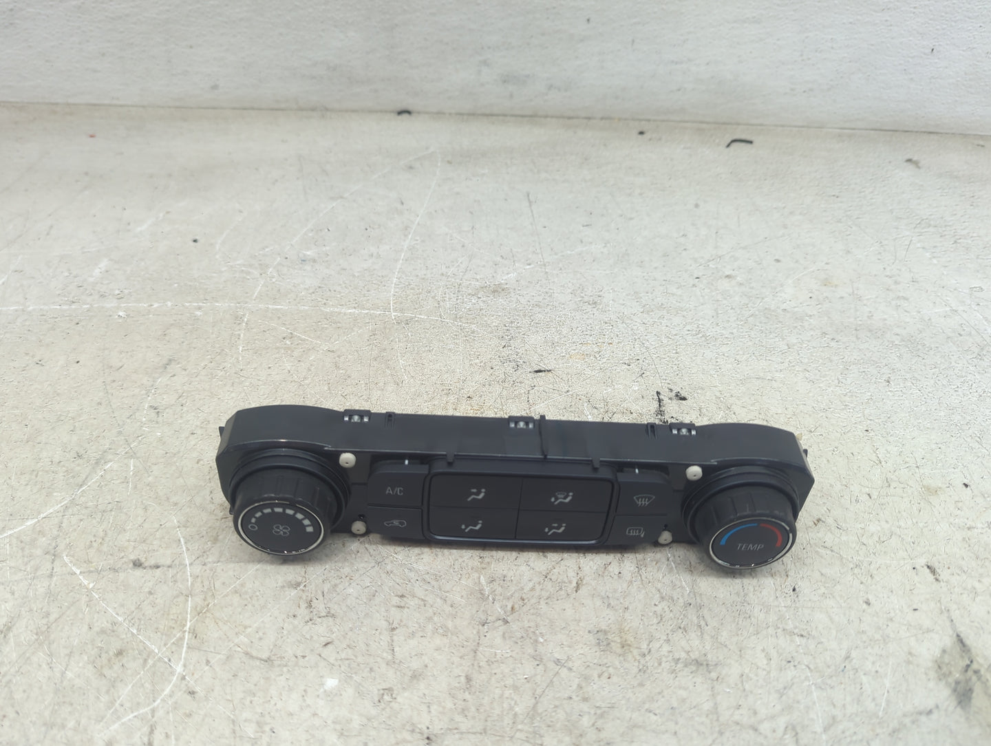 2014-2019 Chevrolet Silverado 1500 Climate Control Module Temperature AC/Heater Replacement P/N:81537298Z 737020000000X Fits