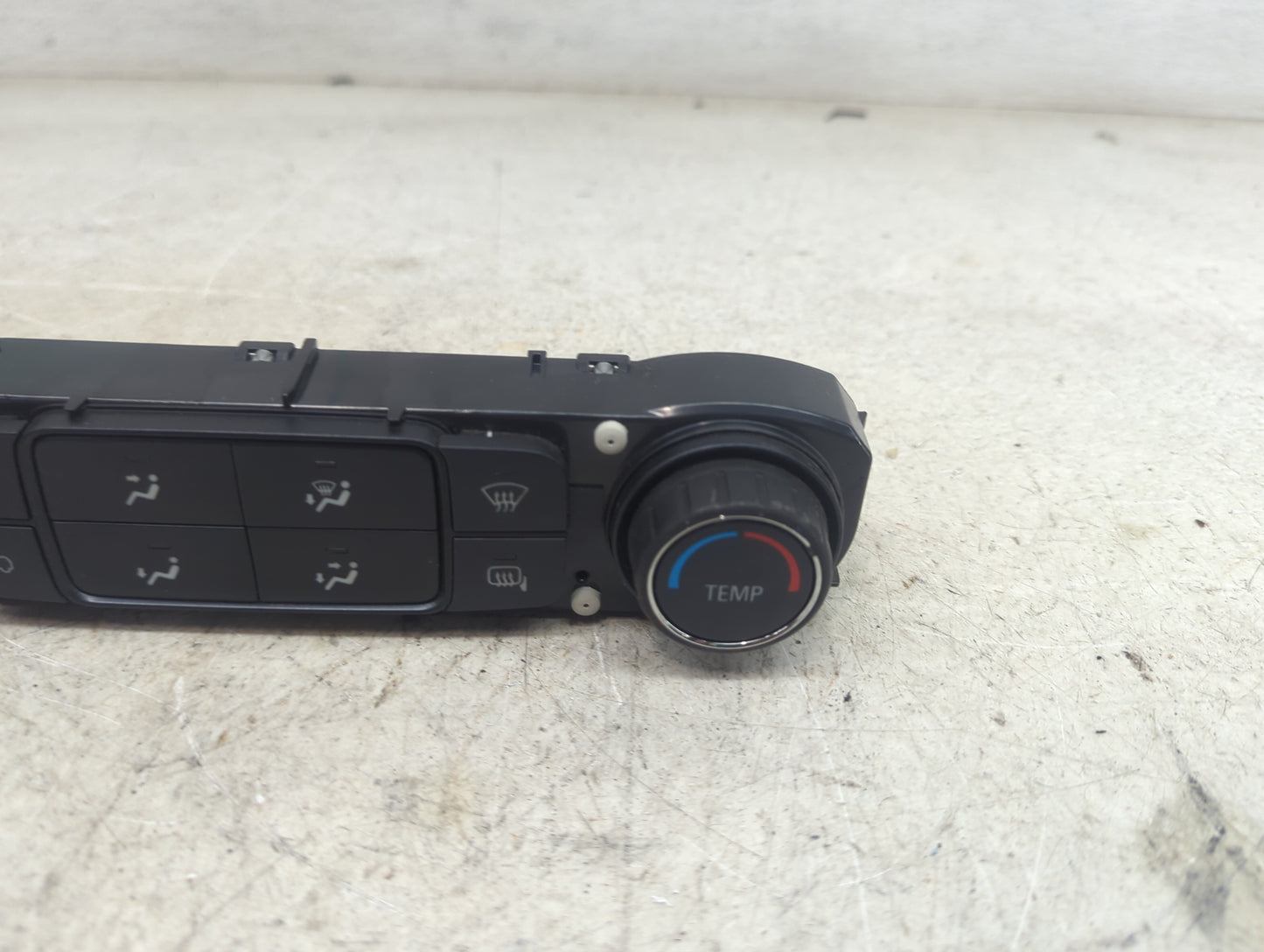 2014-2019 Chevrolet Silverado 1500 Climate Control Module Temperature AC/Heater Replacement P/N:81537298Z 737020000000X Fits