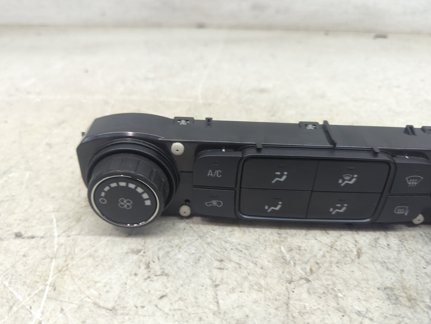 2014-2019 Chevrolet Silverado 1500 Climate Control Module Temperature AC/Heater Replacement P/N:81537298Z 737020000000X Fits