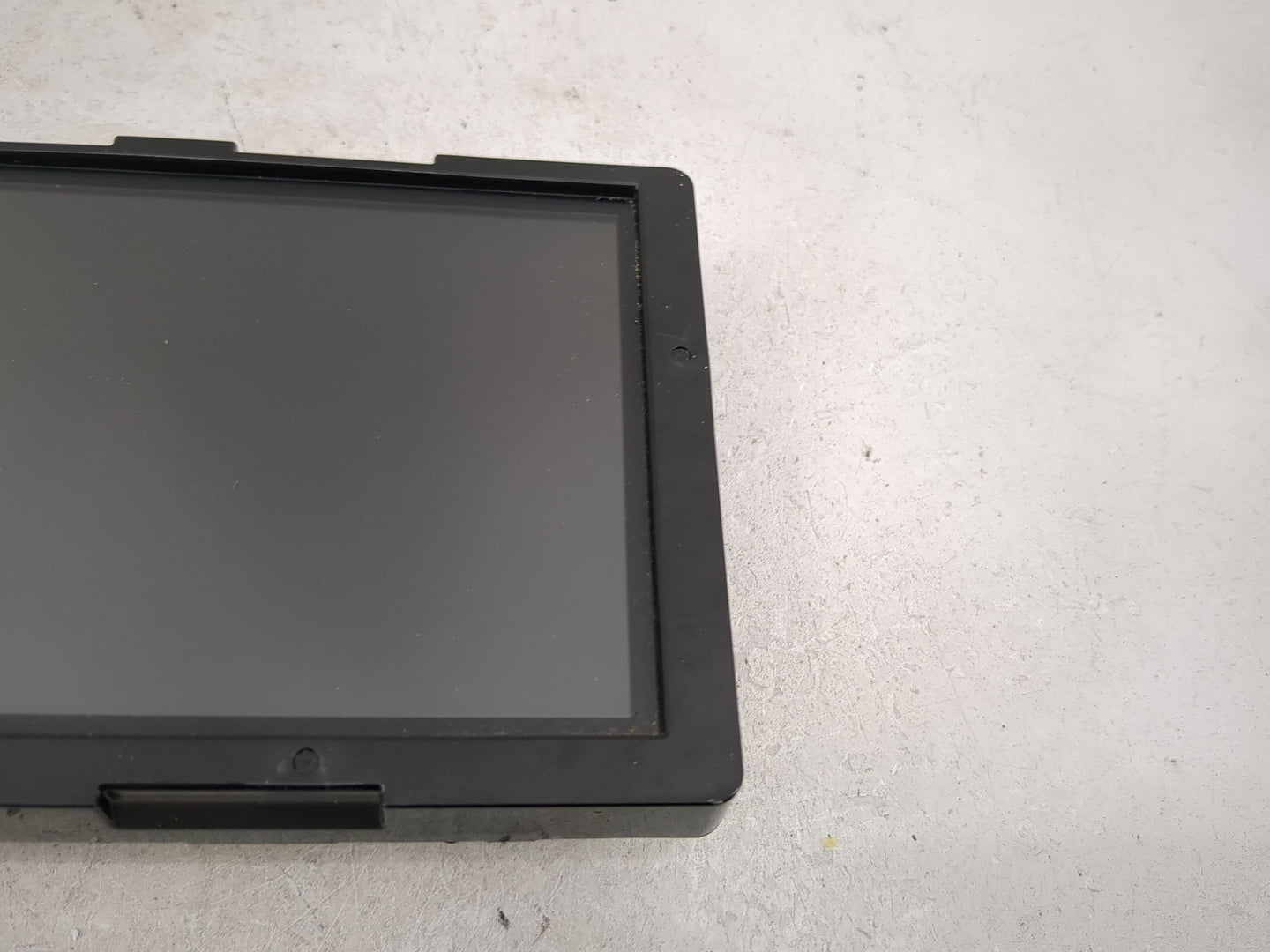2018-2018 Chevrolet Silverado 1500 Information Display Screen 1483745 - Oemusedautoparts1.com
