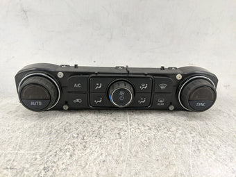 compare product 2014-2019 Chevrolet Silverado 1500 Climate Control Module Temperature AC/Heater Replacement P/N:84258729 815372982 Fits OEM Used Auto Parts