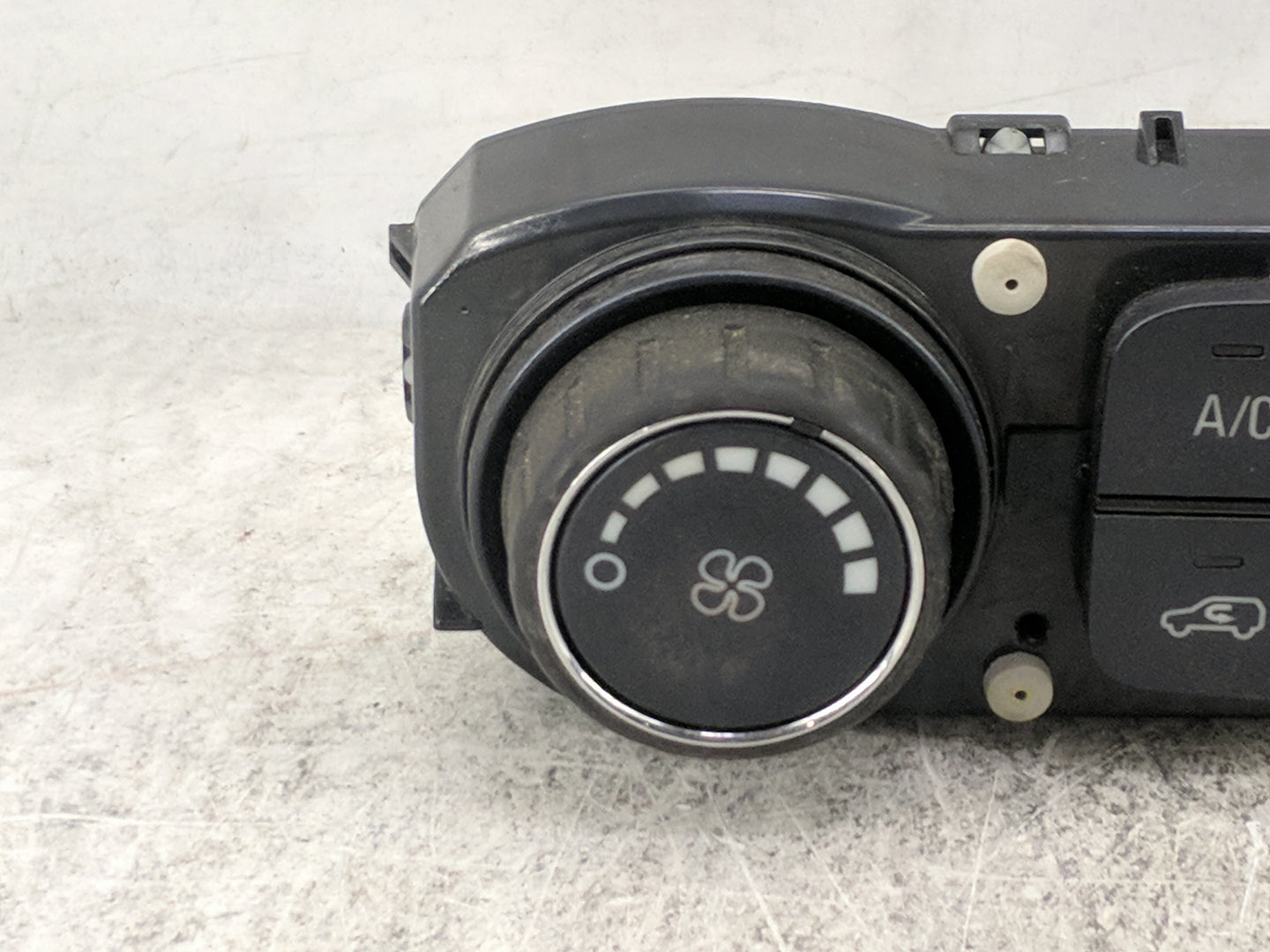 2014-2019 Chevrolet Silverado 1500 Climate Control Module Temperature AC/Heater Replacement P/N:84164475 Fits OEM Used Auto 