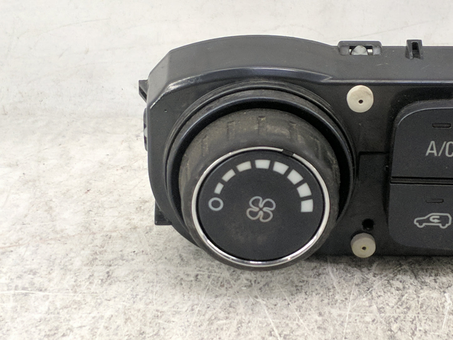 2014-2019 Chevrolet Silverado 1500 Climate Control Module Temperature AC/Heater Replacement P/N:84164475 Fits OEM Used Auto 