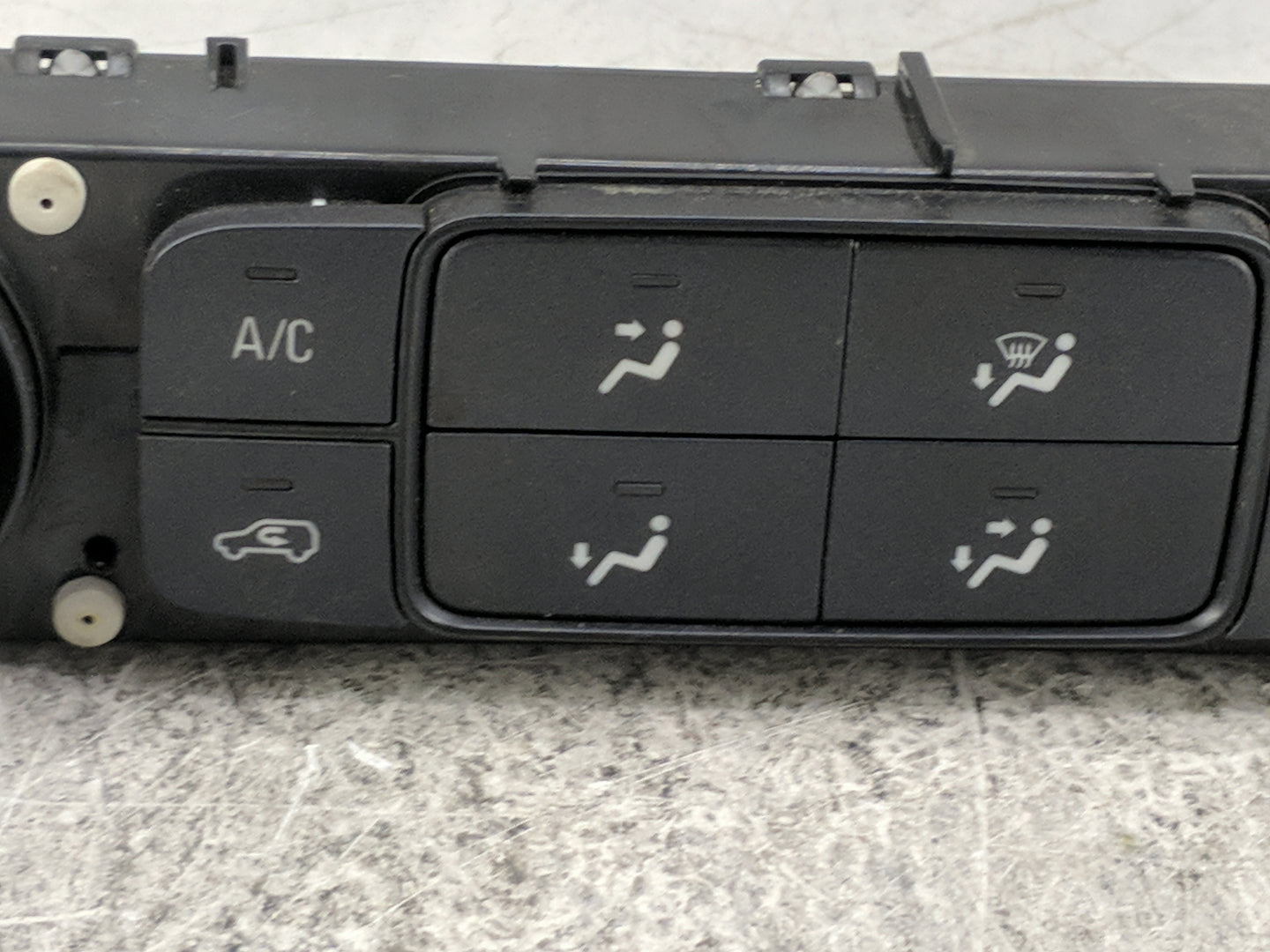 2014-2019 Chevrolet Silverado 1500 Climate Control Module Temperature AC/Heater Replacement P/N:84164475 Fits OEM Used Auto 