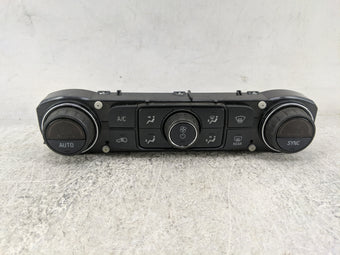 compare product 2014-2019 Chevrolet Silverado 1500 Climate Control Module Temperature AC/Heater Replacement P/N:84258729 815372982 Fits OEM Used Auto Parts
