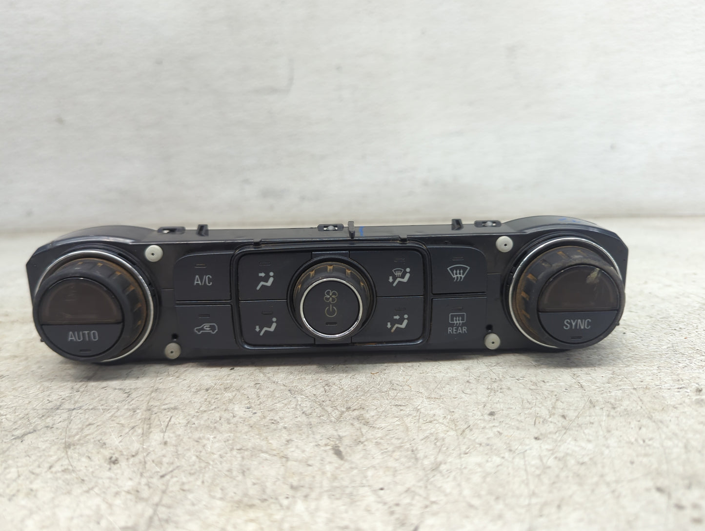 2014-2019 Chevrolet Silverado 1500 Climate Control Module Temperature AC/Heater Replacement P/N:84258726 81537298Z Fits OEM 