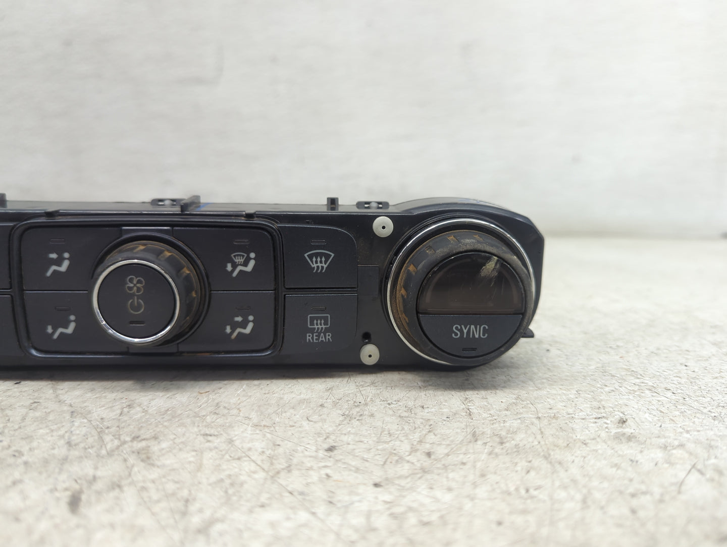 2014-2019 Chevrolet Silverado 1500 Climate Control Module Temperature AC/Heater Replacement P/N:84258726 81537298Z Fits OEM 