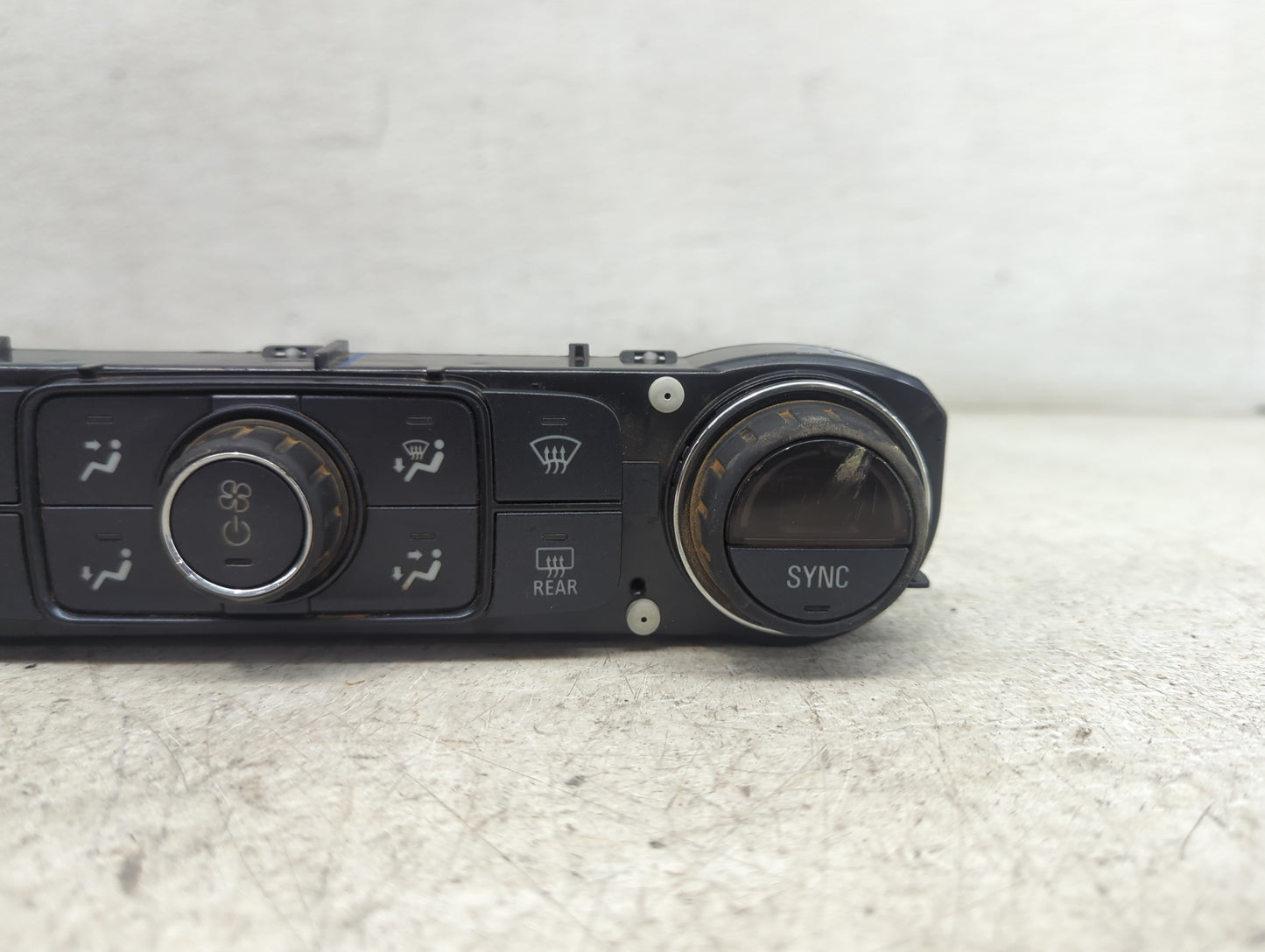 2014-2019 Chevrolet Silverado 1500 Climate Control Module Temperature AC/Heater Replacement P/N:84258726 81537298Z Fits OEM 